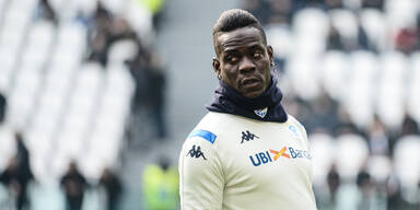 Holt Ismael Skandal-Kicker Balotelli zu Barnsley?