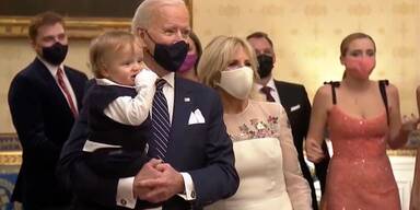 Joe Biden mit Enkelsohn