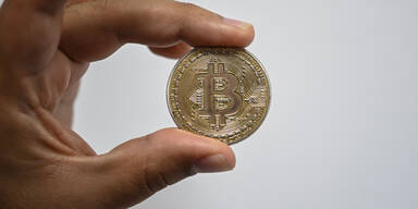 Bitcoin crasht 10.000 Dollar in die Tiefe