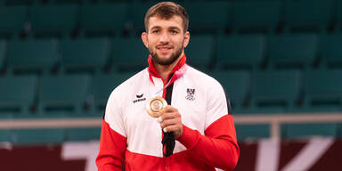 Shamil Borchashvili mit Bronze Medaille