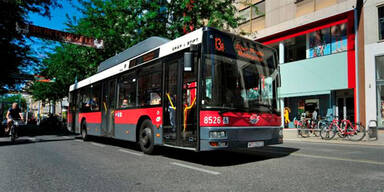 Bus Autobus Stadtbus Wien 13A Wiener Linien