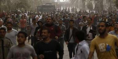 Taxler stürmten Finanzministerium in Kairo
