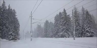 Vorarlberg versinkt im Schnee