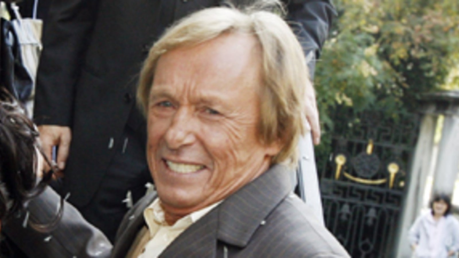 "Matula" Claus Theo Gärtner in Zug bestohlen stars24