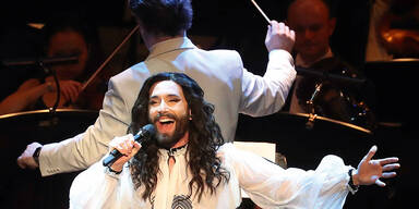 Conchita verzaubert mit Klassik-Show