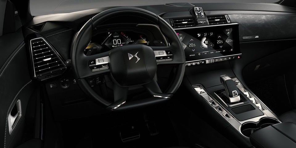 DS7 Crossback greift Q3, X1 und GLA an