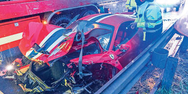 Ferrari Unfall Südautobahn A2 Neunkirchen
