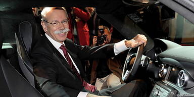 Daimler-Chef Zetsche kann wieder lachen