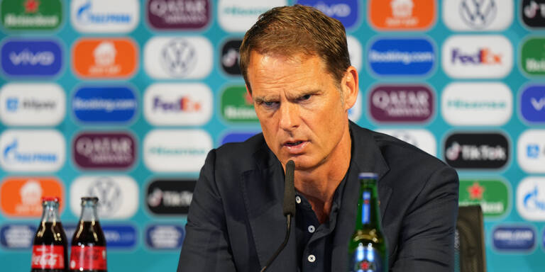 Niederlande-Coach Frank de Boer auf einer Pressekonferenz