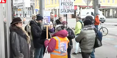 Demo-Flop: Nur 15 Demonstranten vor oe24-Redaktion