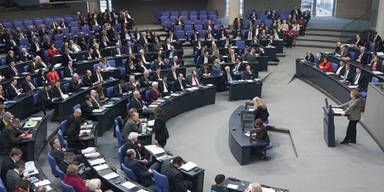 Deutscher Bundestag beschließt umstrittene Pkw-Maut