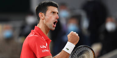 Tennis-Star Novak Djokovic macht eine faust