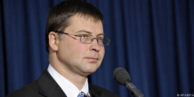 Dombrovskis plant Einsprungen von 705 Mio. Euro