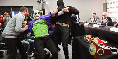 Irre Batman-Show von Klitschko-Gegner