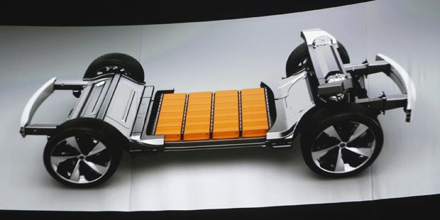 Neuer Elektro-Sportler greift Tesla an