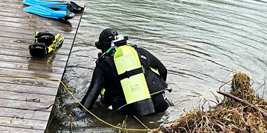 Mann (76) stirbt nach Sturz in Fluss