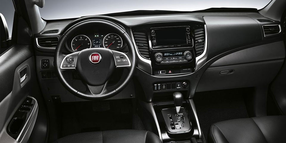 Fiat greift mit dem Fullback Cross an