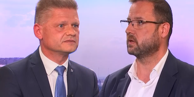 Wüstes Schreiduell zwischen Hanger und Hafenecker auf oe24.TV