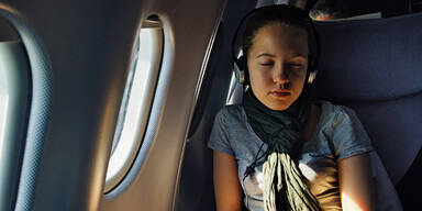 Flugzeug Kopfhörer Schlafen