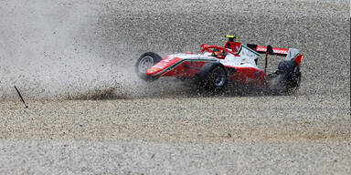 Leclerc-Crash überschattet Schumacher-Sieg
