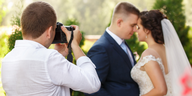 Paar will Schmerzensgeld für Hochzeitsfotos