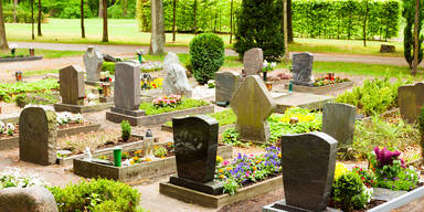 Skurriler Vorschlag: Kommt jetzt Impfung am Friedhof?
