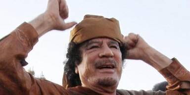 Ein Rückblick auf Gaddafis bizarres Leben