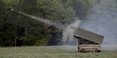 Langsteckenrakete MLRS