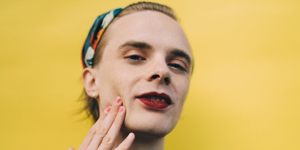 Mann mit Make Up