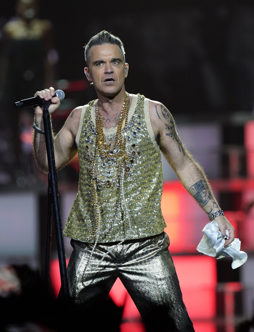 Robbie sorgt in Swarovski für Glanz