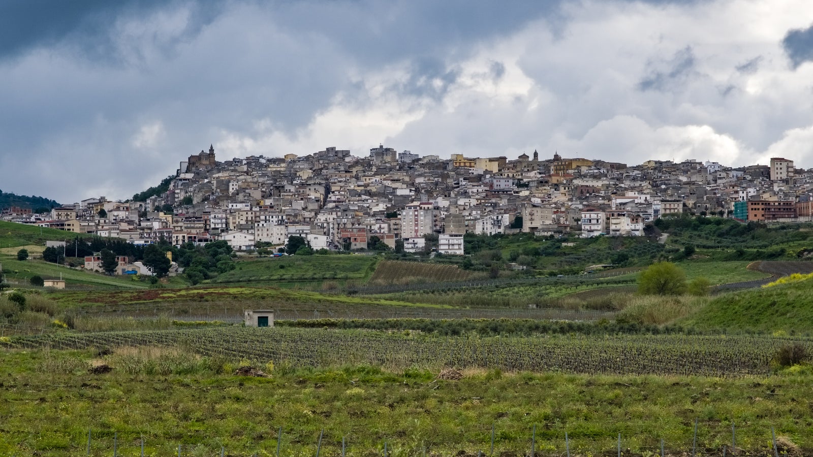 Für drei Euro Sizilianische Stadt verkauft SchnäppchenHäuser oe24.at