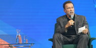 Schwarzenegger im Anflug auf Wien