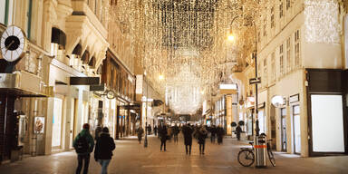 Wiens Einkaufsstraßen erstrahlen im Advent