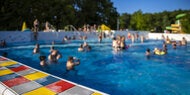Bub (13)  in Wiener Freibad sexuell missbraucht 