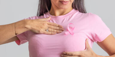 So erkennen Sie die ersten Brustkrebs-Symptome