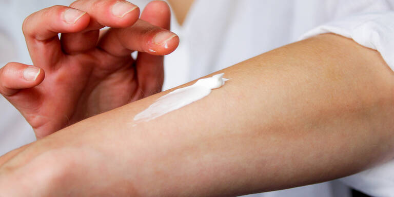 Juckreiz lindern: SOS-Hilfe gegen Gelsenstiche