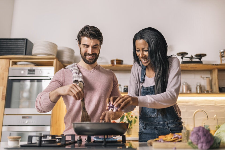 Intuitive Esser:innen achten mehr auf sich, sie vertrauen auf ihre inneren Hunger- sowie Sättigungssignale und bleiben gesund.