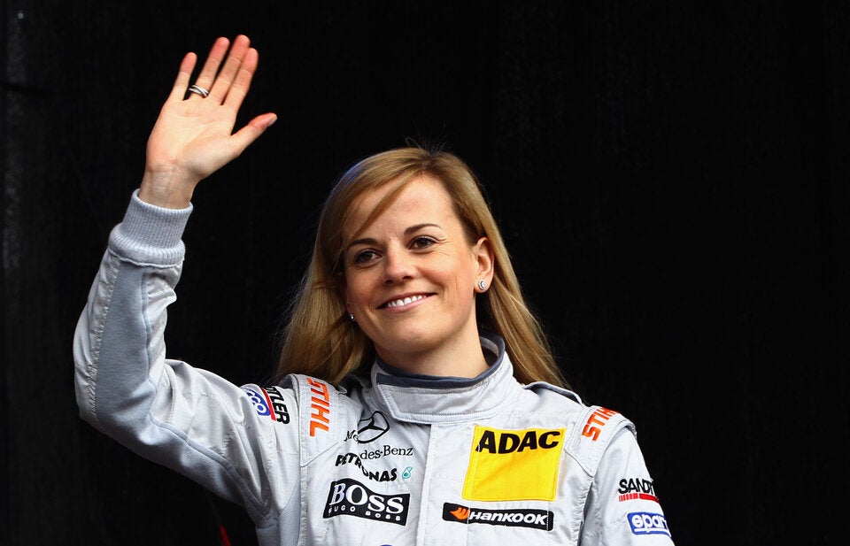 Susie Wolff. Sie gab 2015 ihren Rücktritt vom Rennsport bekannt und ist nun Teamchefin bei Venturi Racing.