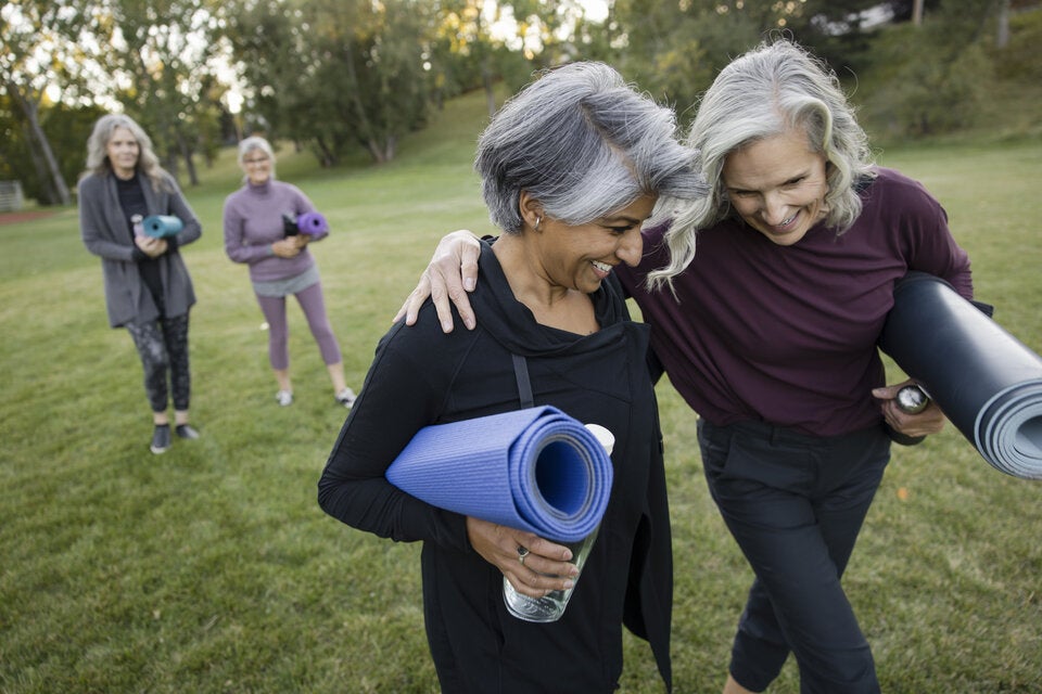 Blue Zones: Mit diesen Insider-Tipps können Sie 100 Jahre alt werden