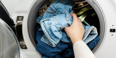 Weniger als gedacht: So oft sollten Sie Ihre Jeans wirklich waschen