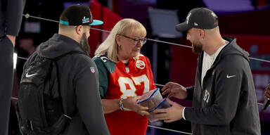 Donna Kelce Cookies Jason Kelce Travis Kelce