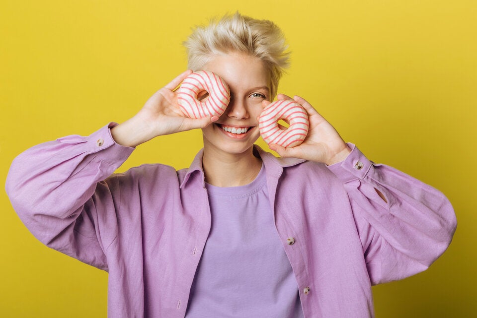 Gesund & SchlankBefolgt man die Ernährungstricks von Jessie Inchauspé, darf man auch Süßes genießen.