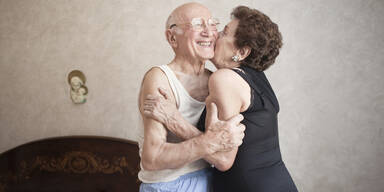 Ältere Paare treiben es öfter als alle anderen