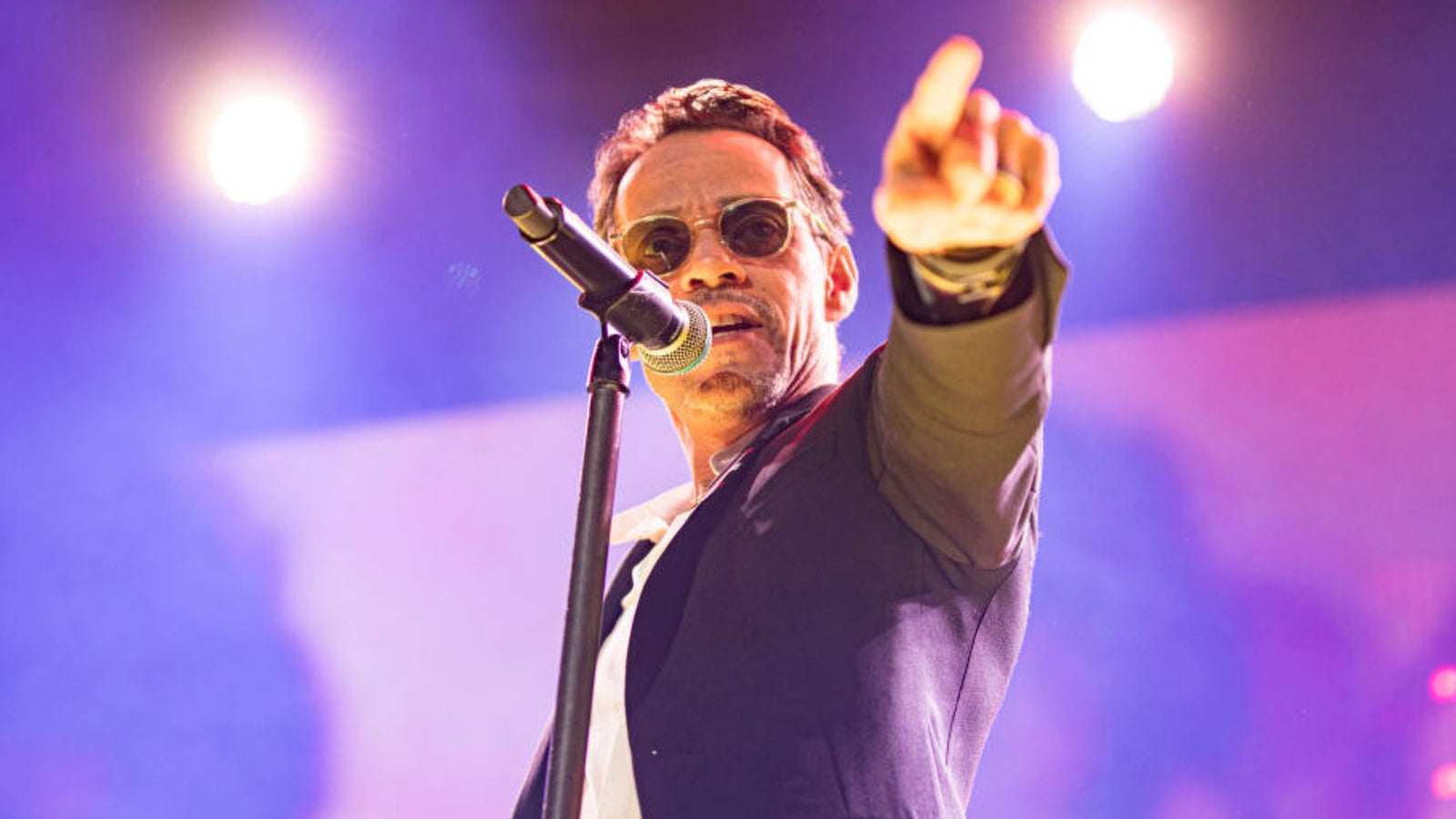 USSänger Marc Anthony erhält HollywoodStern stars24