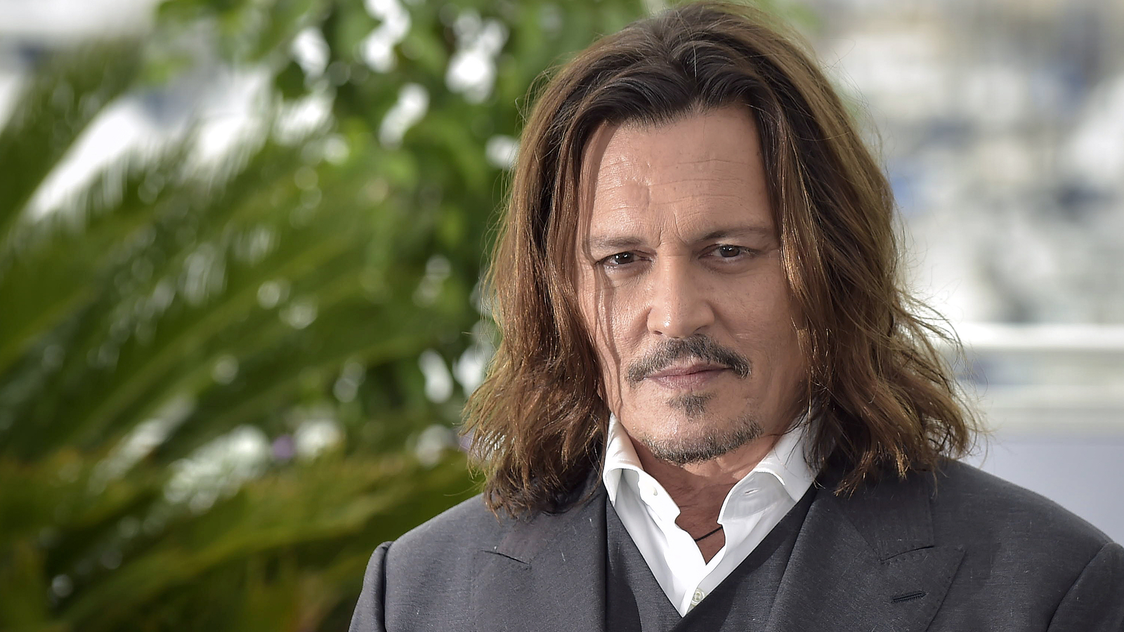 Johnny Depp Will Sich Traumschloss Kaufen - Stars24