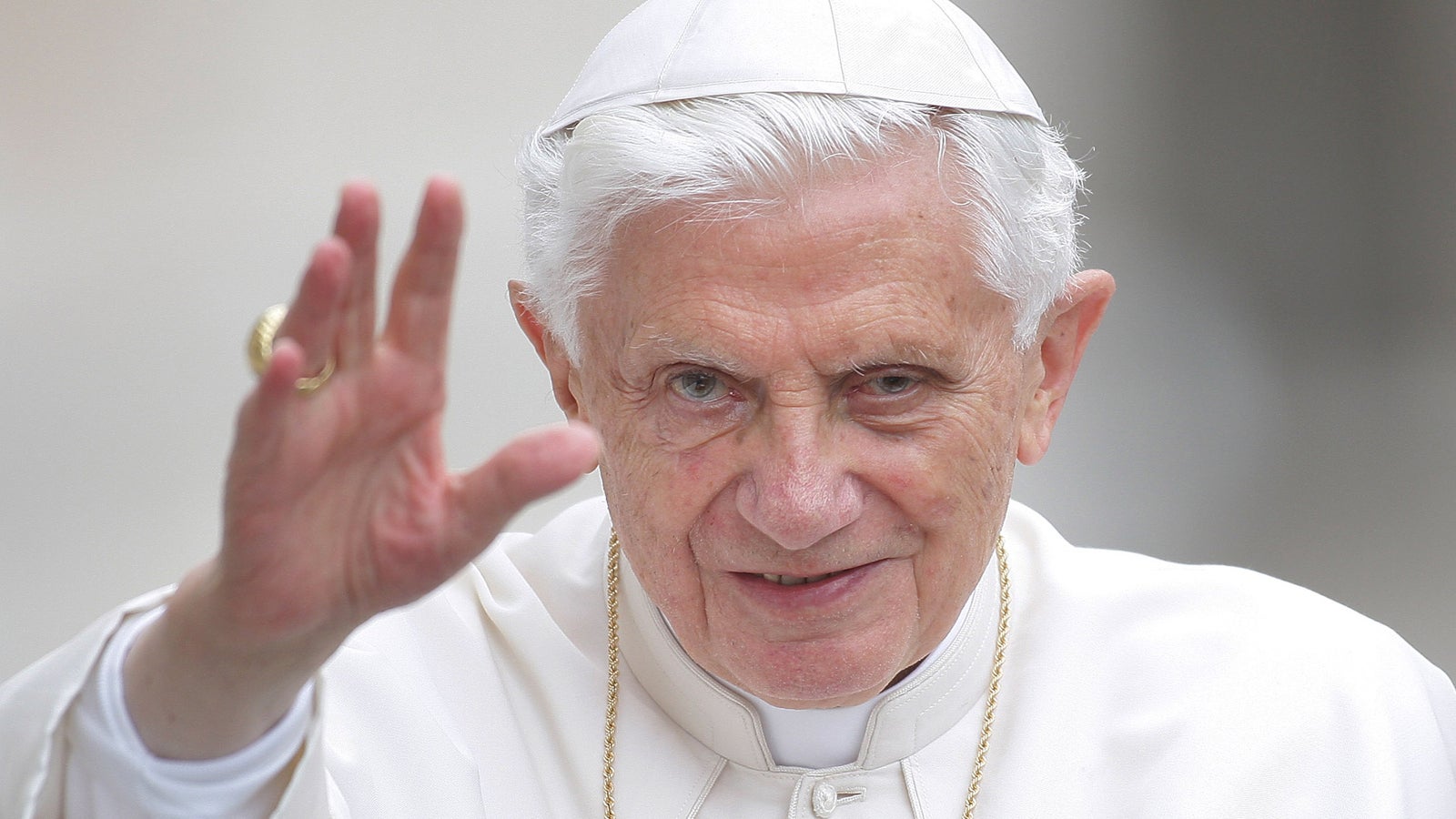 Papst Benedikt XVI. (†95) bat in Testament um Verzeihung oe24.at