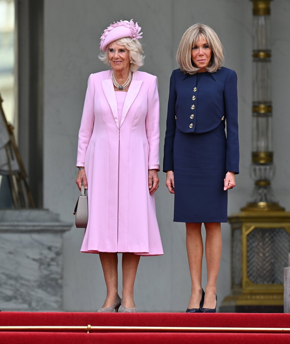 Oops! Brigitte Macron und Königin Camilla im Partnerlook