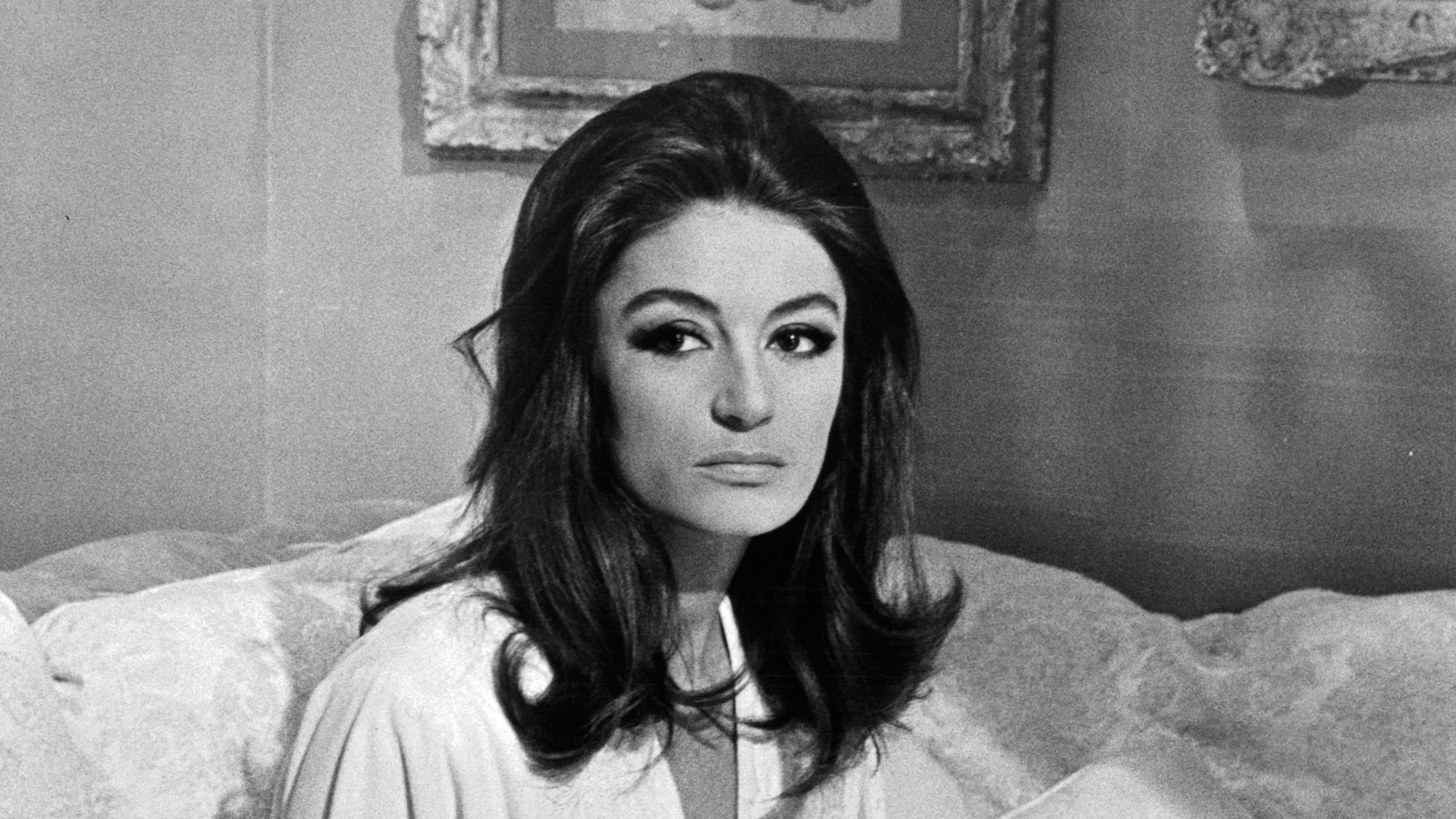 Die Diva mit den Katzenaugen: Anouk Aimée gestorben - stars24 Die Diva mit den Katzenaugen: Anouk Aimée gestorben - stars24
