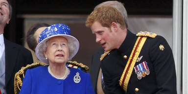 Prinz Harry & Queen Elizabeth