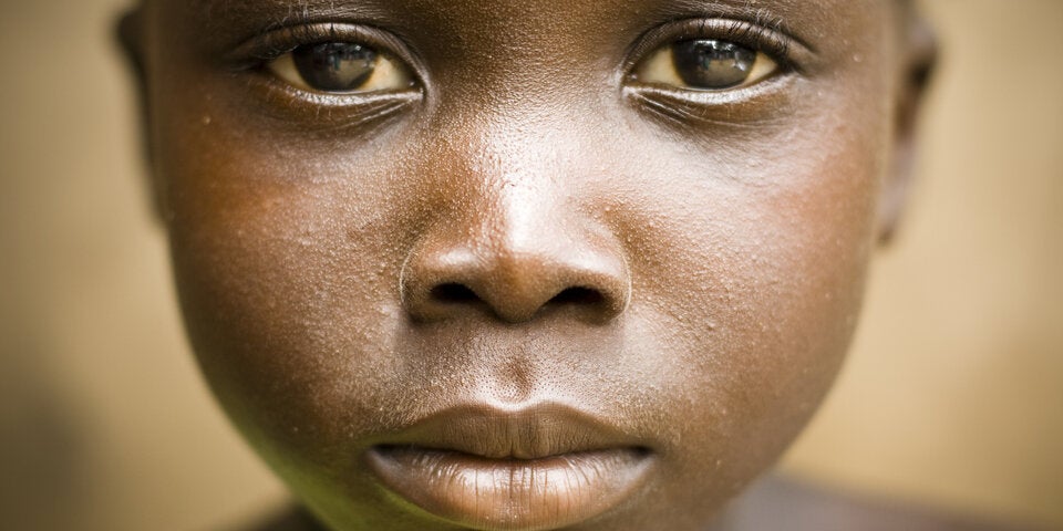 Trauriges afrikanisches Kind
